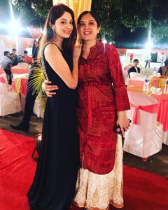 puja joshi mother, sister, marriage, wedding, photos, childhood, rare, unknown images, age