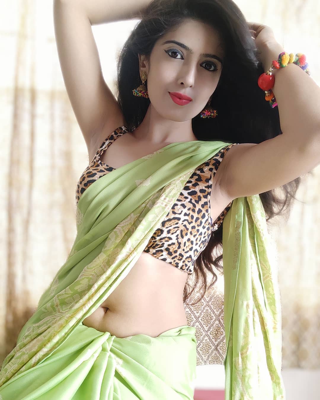 Aayushi Tyagi Sexy Navel