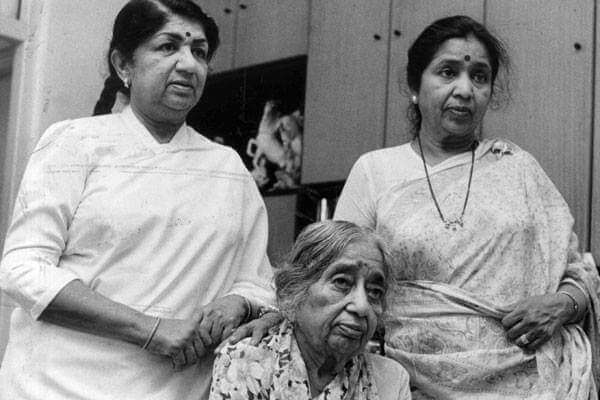 shevanti mangeshkar family, family tree, pics, asha bosle family, lata mangeshkar family