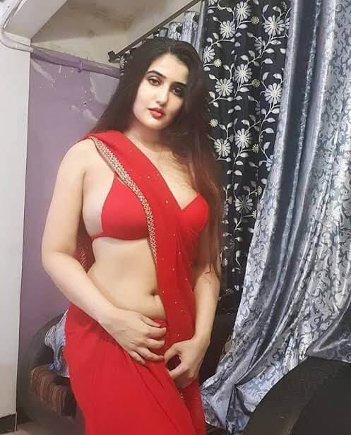 aniza hot saree, wiki, bio, family, parents, boyfriend, marriage