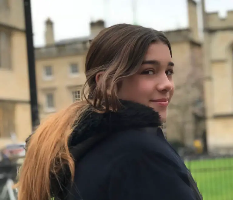 Rafaela Pugh (Florence Pugh’s Sister) Age, Height, Wiki, Movies