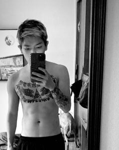 beng zeng tattoos, songs, youtube channel, wife, nude, naked, hot, handsome, shirtless, chest, biceps, spanish, espaneul
