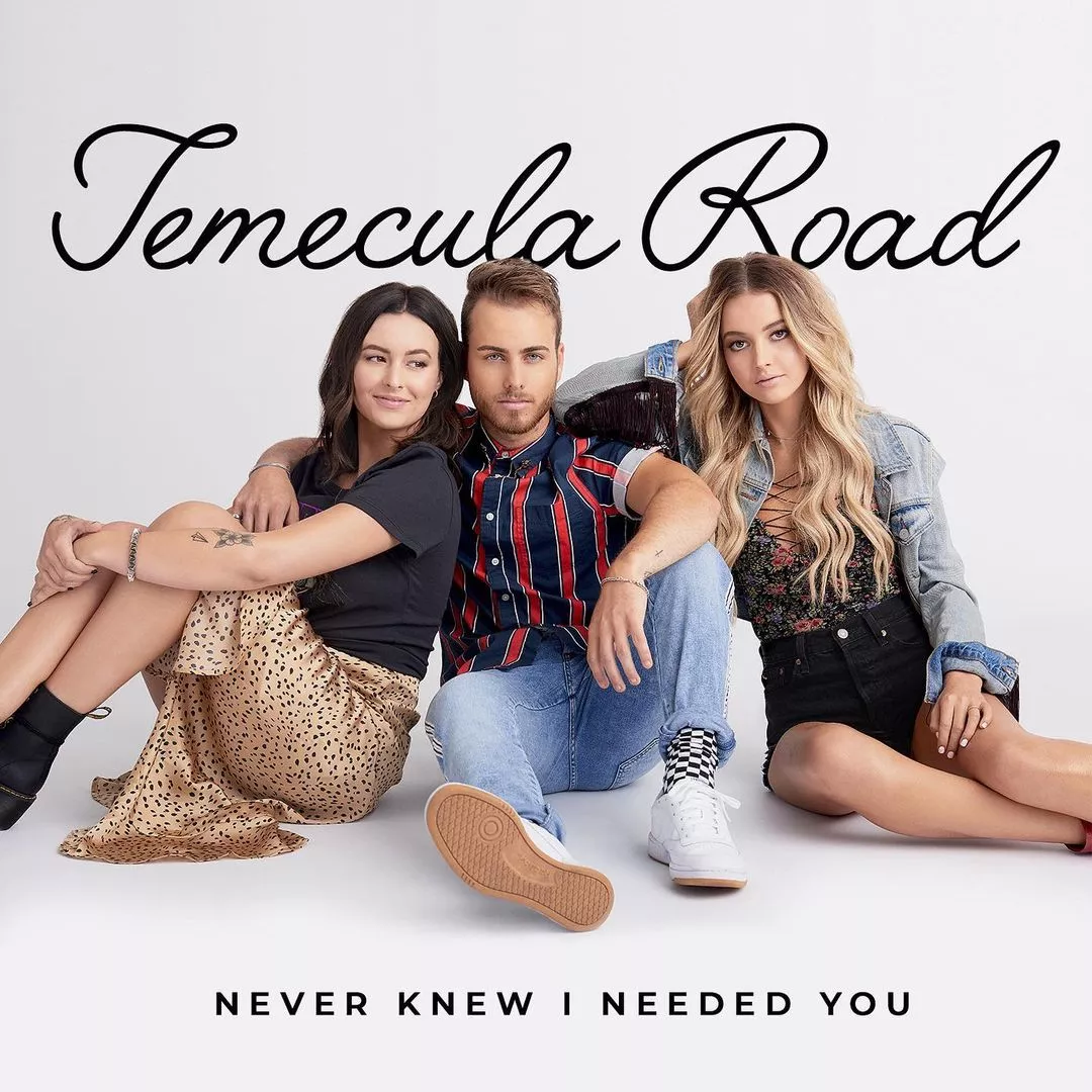 emma salute, temecula road, what if kissed you, hoping, everything without you, disney raido, sara evans, christmas songs, california, caravan, charts