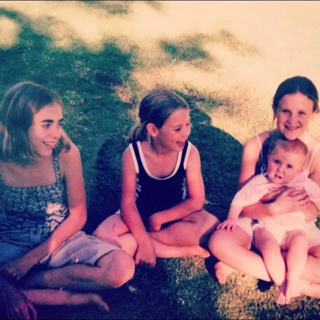jana bezuidenhout with her siblings (brother, sisters, half brother, elon musk)