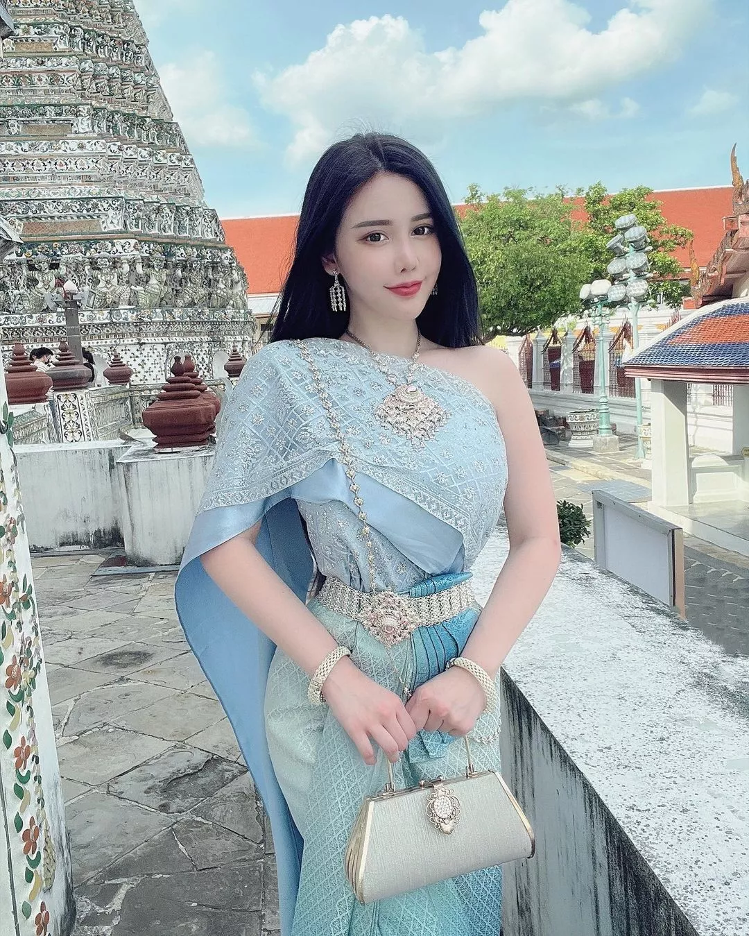 jenna chew in traditional costume