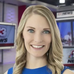 amber alexander meteorologist and weather reported in who 13, iowa,leavenworth