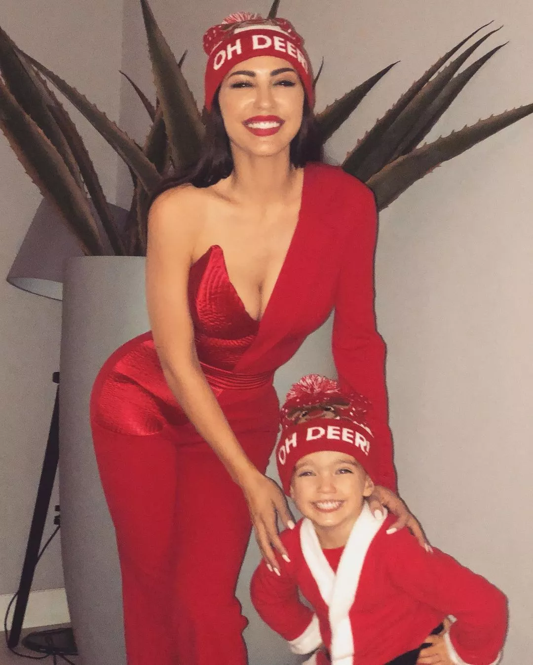 yolanthe cabau hot milf with her children/ son