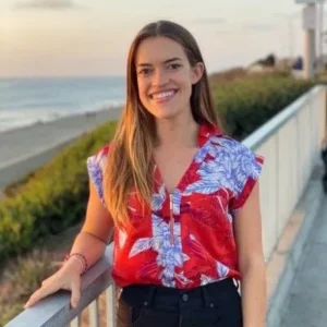 carly haack age, instagram, height, husband, model, boyfriend, images, photos, parents, sister, education, mother, father, net worth, salary, wikipedia, wiki, biography, bio, biodata