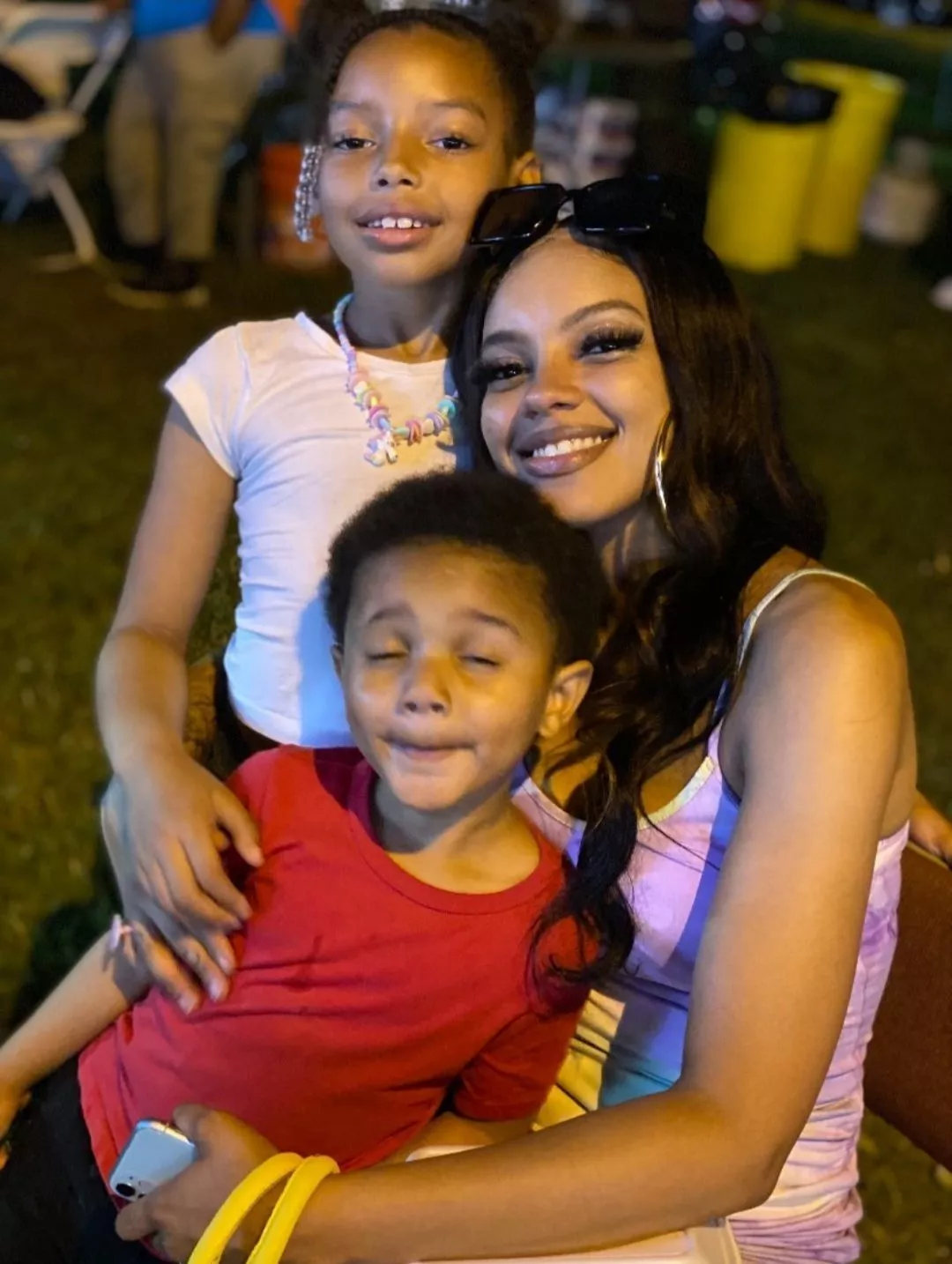 Lezhae Zeona with her children (daughter and son)