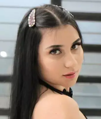 Luana Honey Age, Photos, Height, Measurements, Net Worth, Nationality, Wikipedia, Biography & More