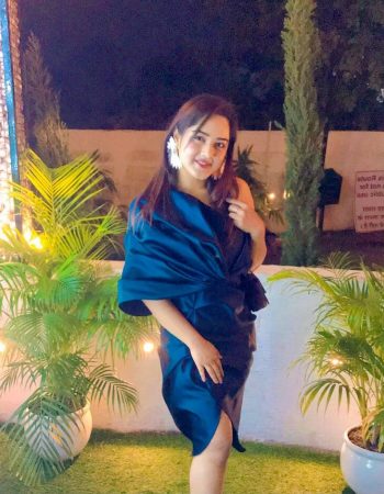 akanksha dalani wardrobe malfunction, dance videos, vlogs, tutorials,images, photos