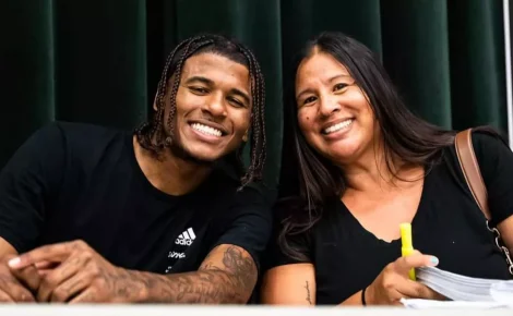 Jalen Greens Mother jalen green's mother, father, family, parents, nationality, ethnicity, country, birth place, current city, mom, dad, photos, images, pics, pictures