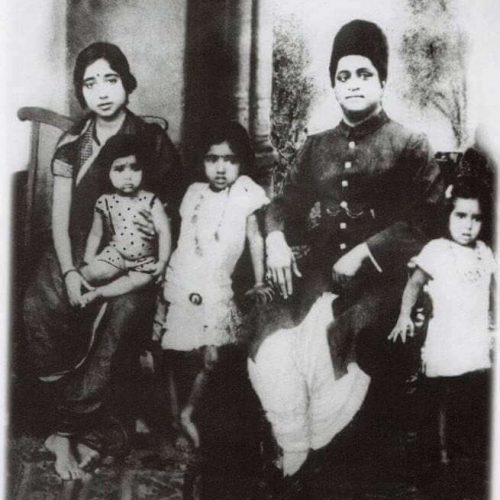 Shevanti Mangeshkar Husband shevanti mangeshkar, shudhamati, siblings, deenanath maneshkar, meena mangeshkar