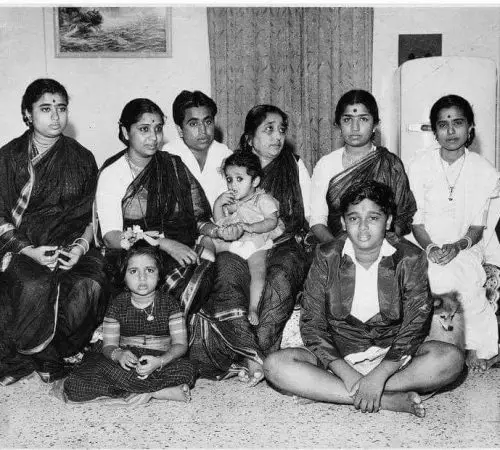 Shevanti Mangeshkar family shevanti mangeshkar, birth place, age, birthday, daughters, children
