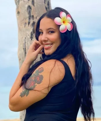 Сinthya Larose hot body Сinthya Larose tattoo and pics
